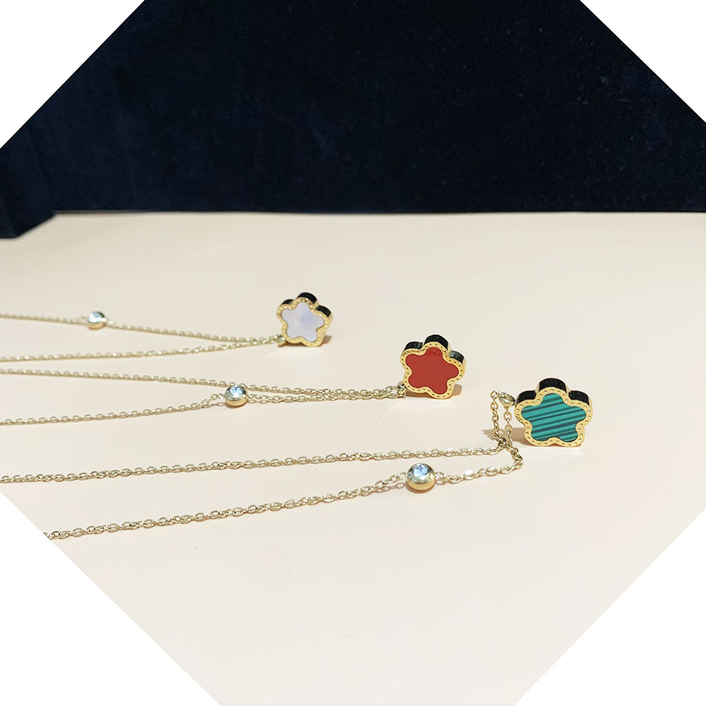 Stainless Steel 18K Gold Plate - огляд і ціна Red Clover Flower