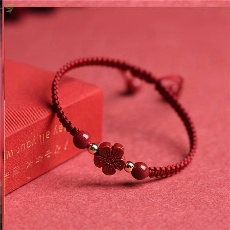 Braided Lucky Red Cord Bracele - огляд і ціна Red Clover Flower